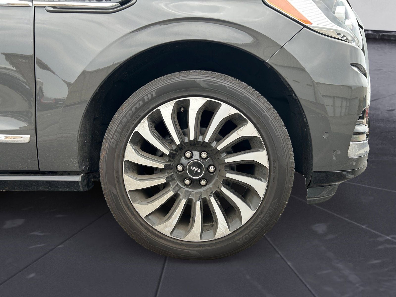 2022 Lincoln Navigator Black Label