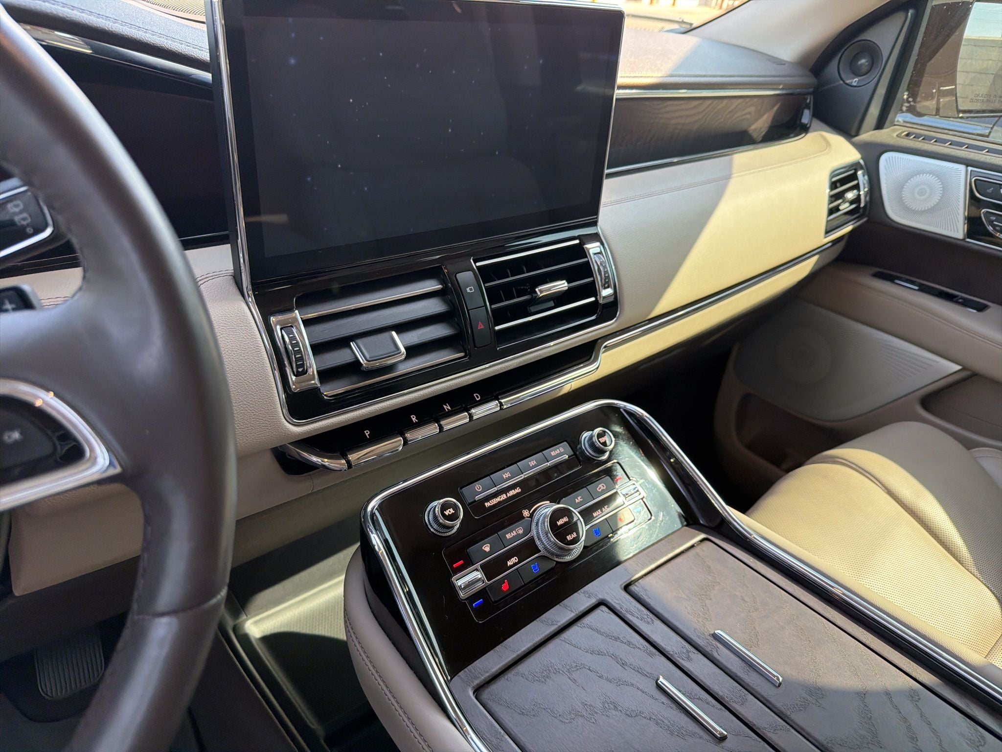 2024 Lincoln Navigator L Reserve