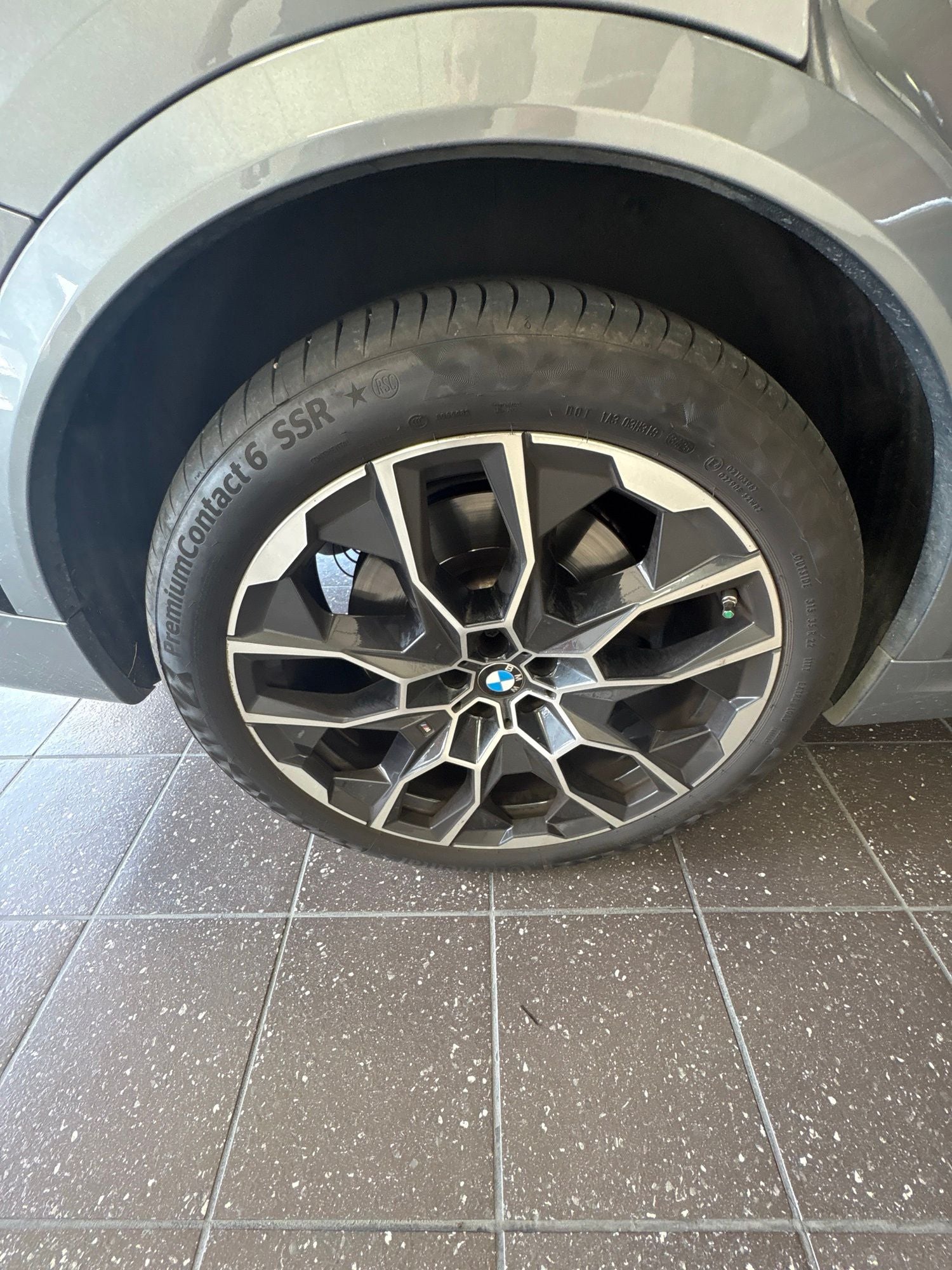 2023 BMW X7 M60i