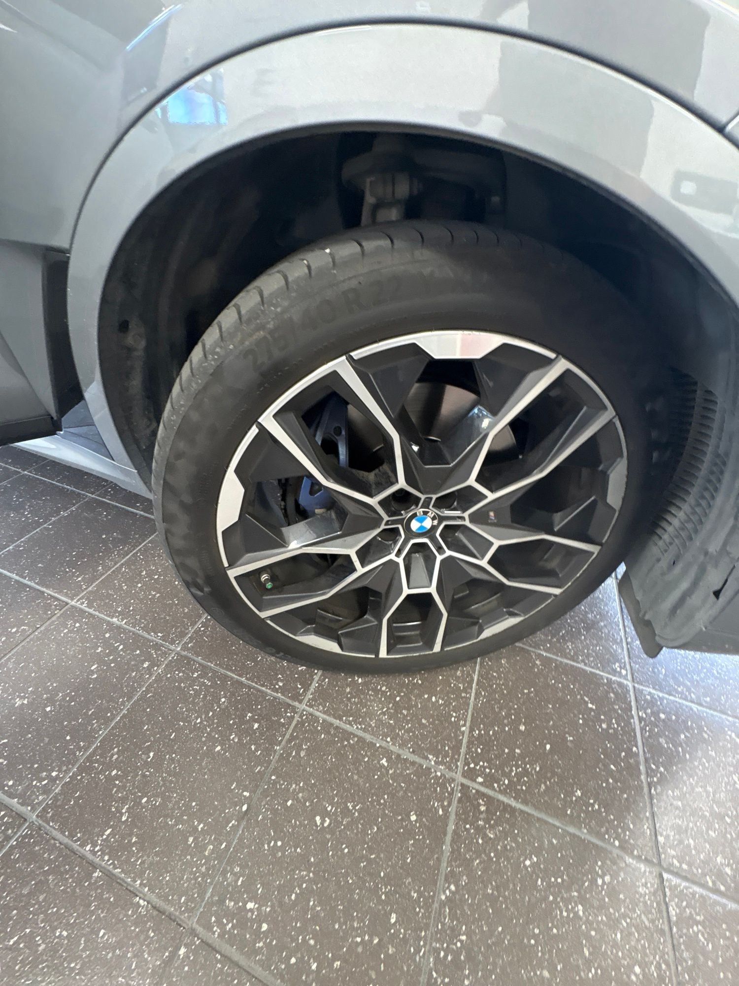 2023 BMW X7 M60i