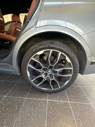 2023 BMW X7 M60i