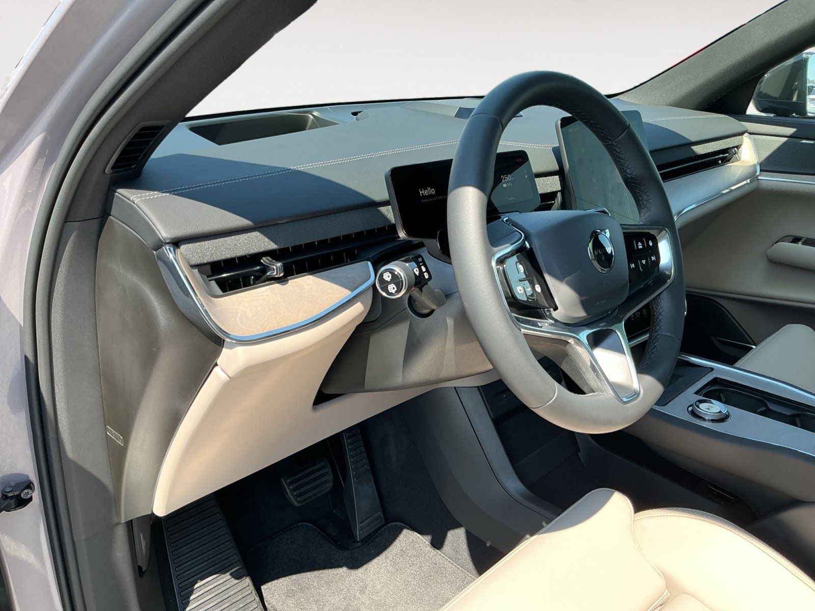 2026 Volvo EX90 Plus