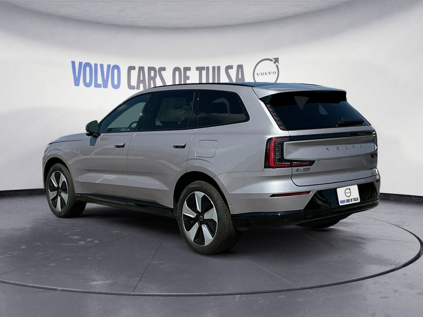 2026 Volvo EX90 Plus