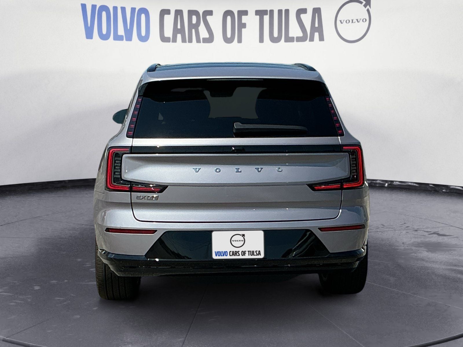 2026 Volvo EX90 Plus
