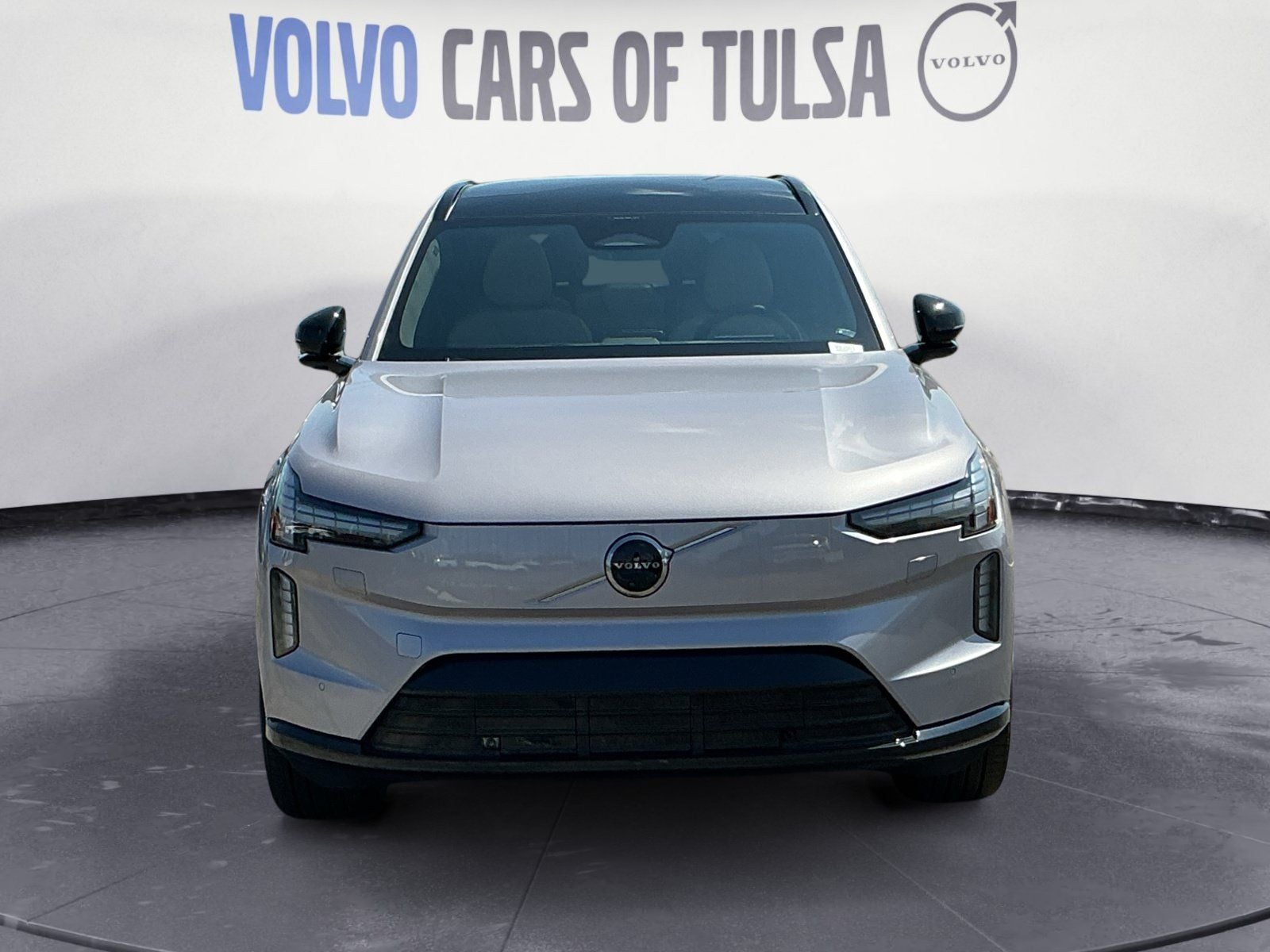 2026 Volvo EX90 Plus