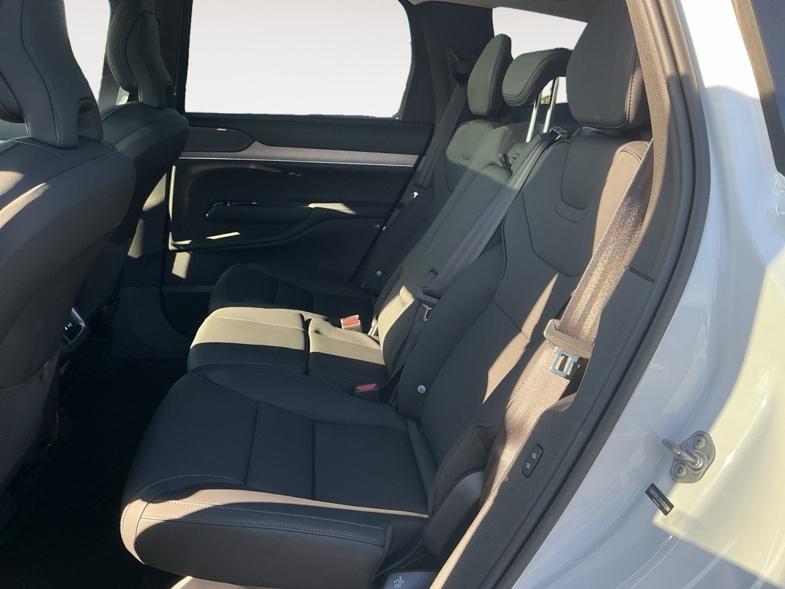 2025 Volvo EX90 Twin Motor Ultra 7-Seater