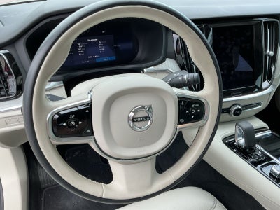 2024 Volvo S60 Recharge Plug-In Hybrid T8 Plus Dark Theme