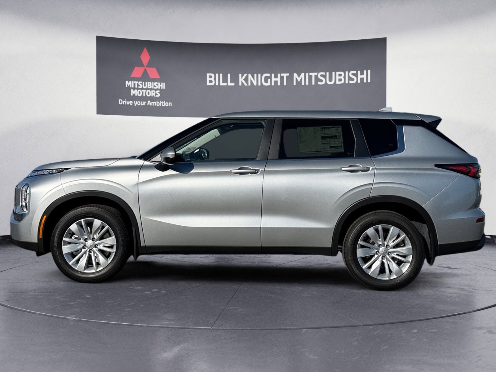 2026 Mitsubishi Outlander ES