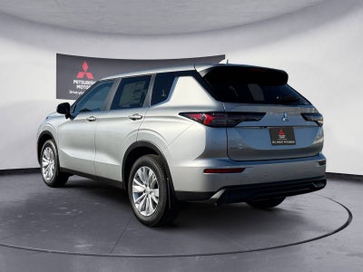 2026 Mitsubishi Outlander ES