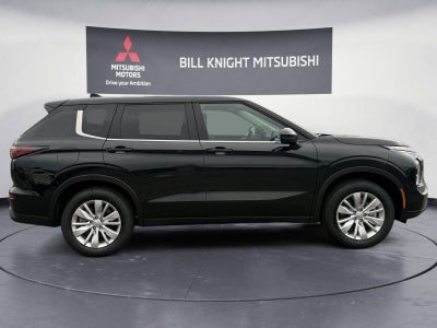 2025 Mitsubishi Outlander ES
