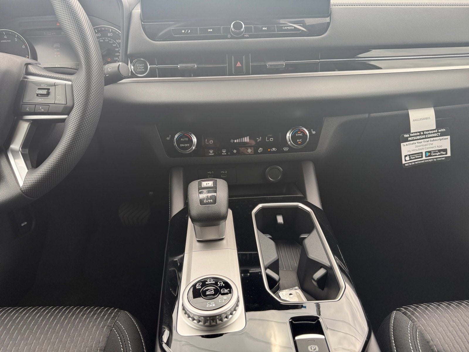 2025 Mitsubishi Outlander ES