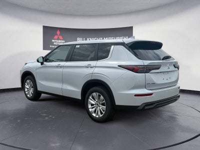 2025 Mitsubishi Outlander ES