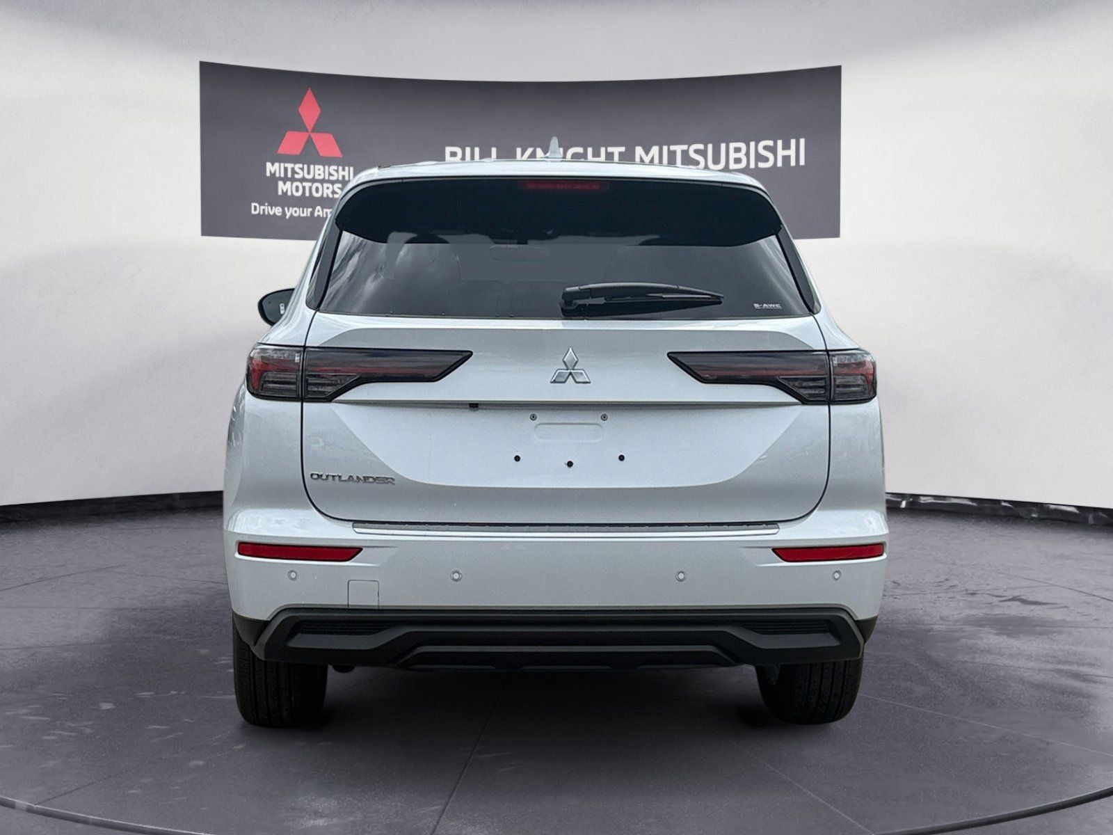 2025 Mitsubishi Outlander ES