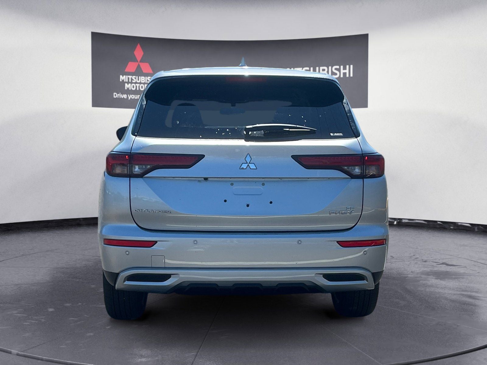 2025 Mitsubishi Outlander PHEV SE