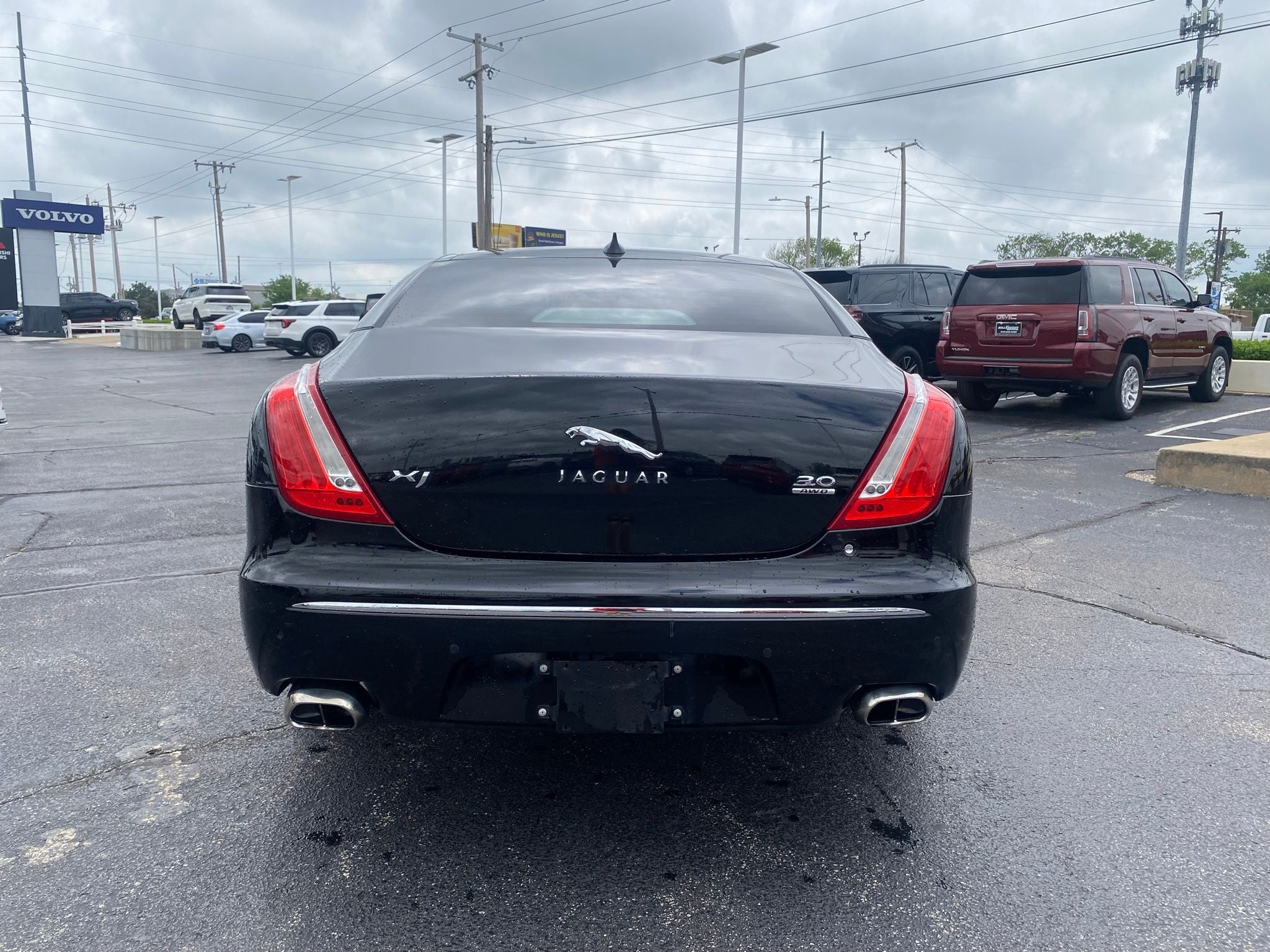 2013 Jaguar XJ Base