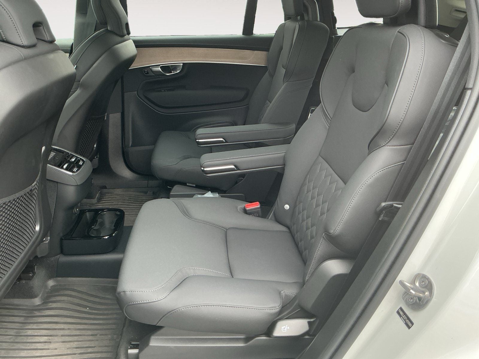 2026 Volvo XC90 B6 Plus 6-Seater