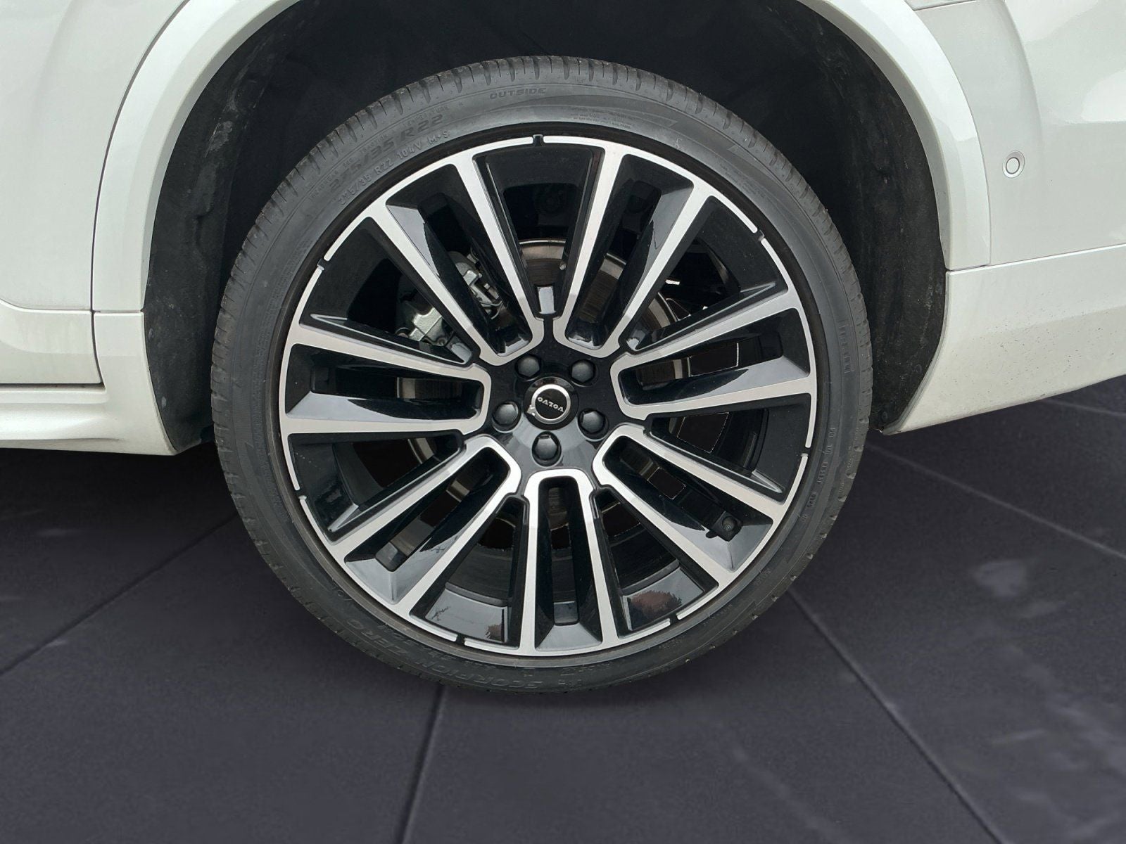 2026 Volvo XC90 B6 Plus 6-Seater