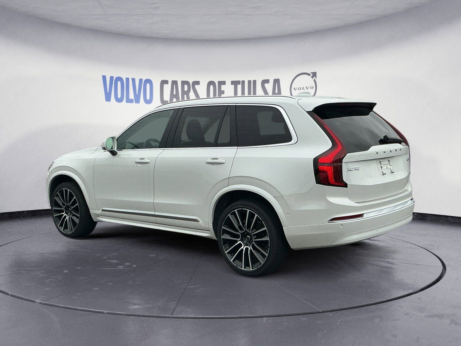 2026 Volvo XC90 B6 Plus 6-Seater