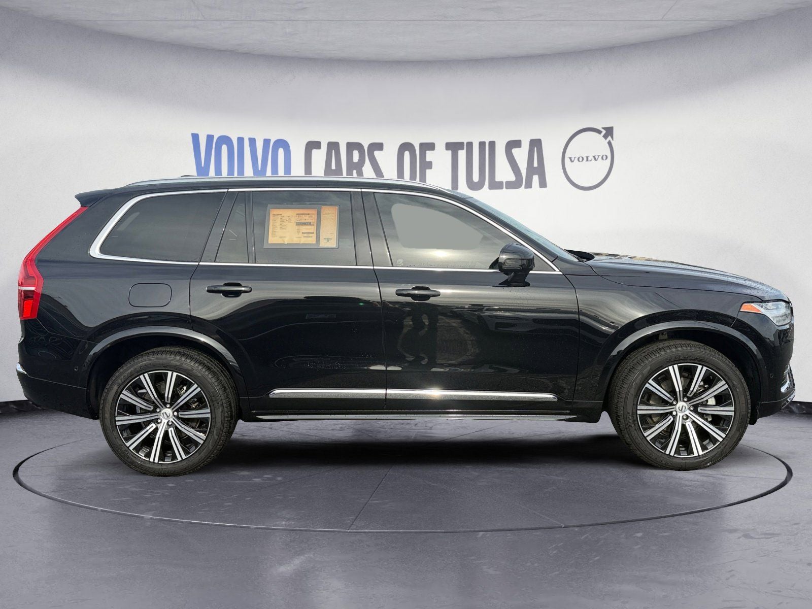 2025 Volvo XC90 B6 Plus 7-Seater