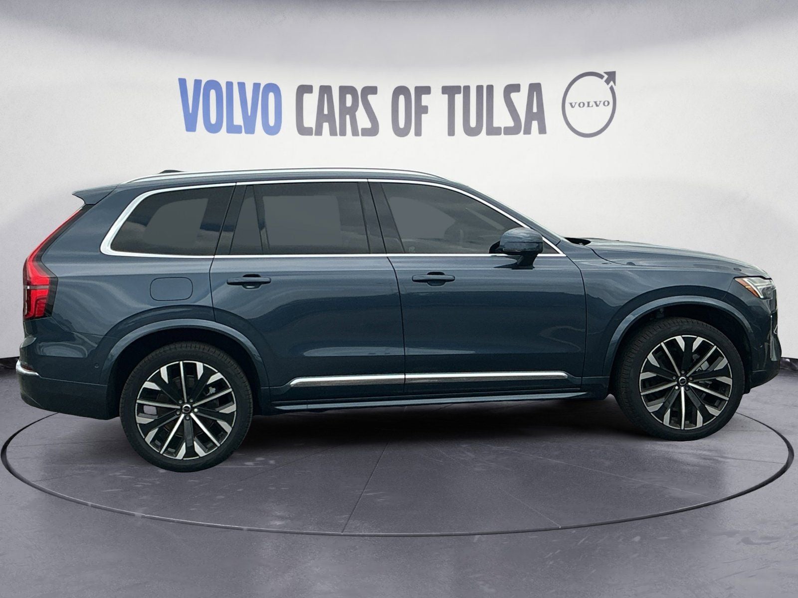 2026 Volvo XC90 B6 Plus 7-Seater