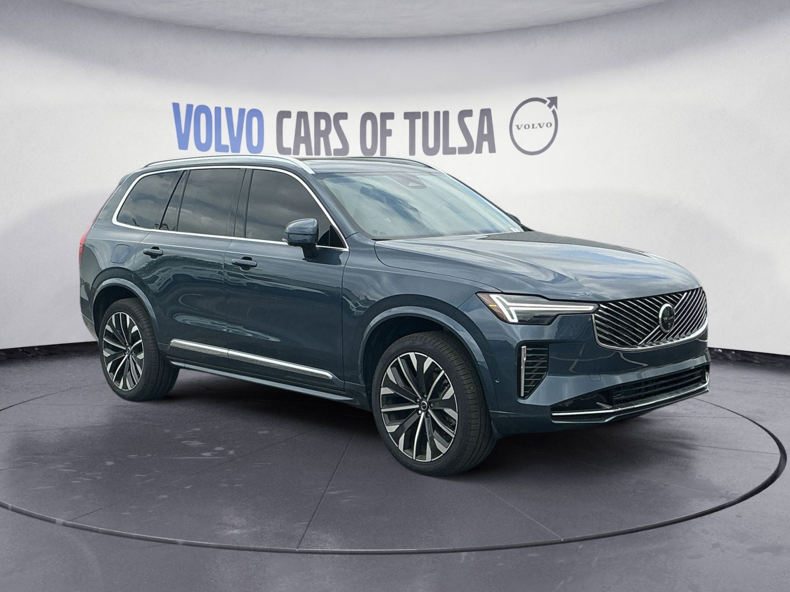 2026 Volvo XC90 B6 Plus 7-Seater