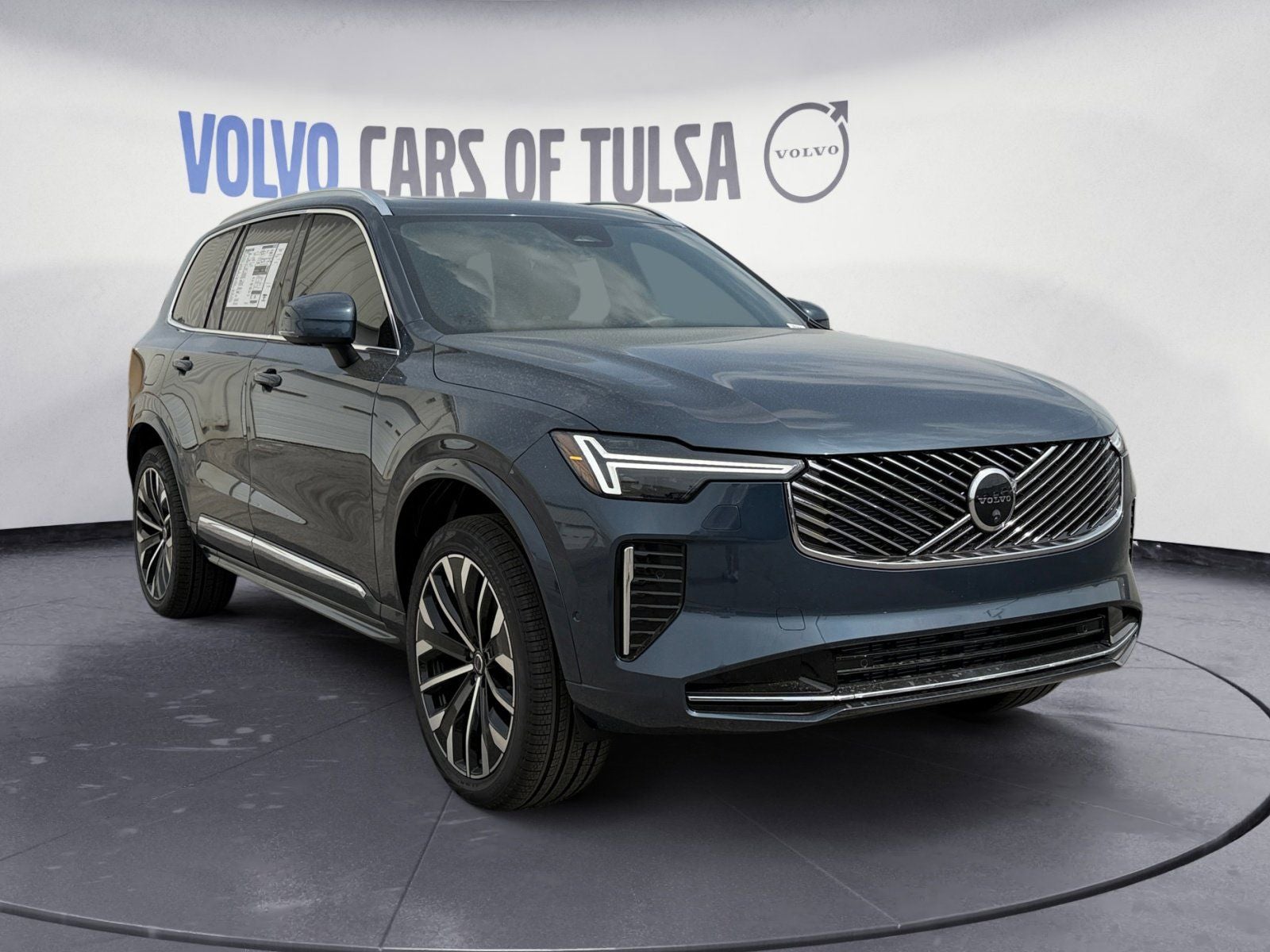 2026 Volvo XC90 B6 Plus 7-Seater