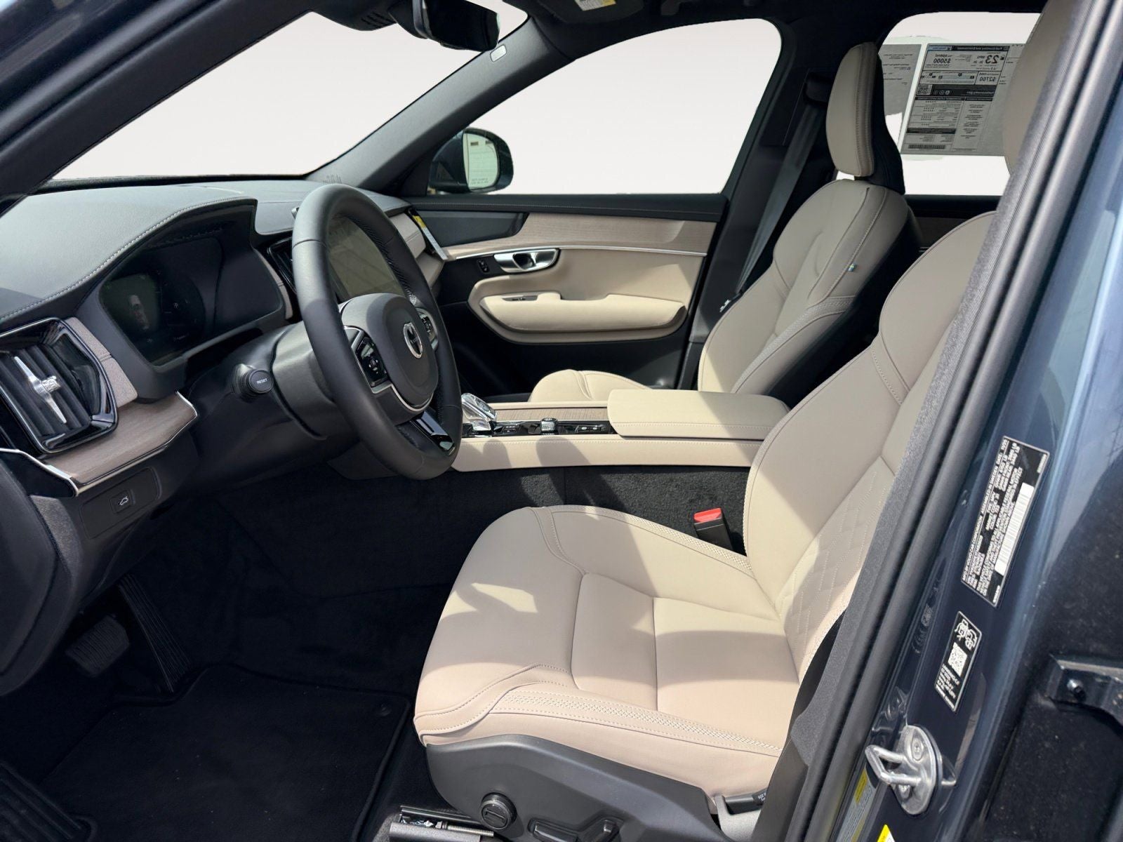 2026 Volvo XC90 B6 Plus 7-Seater