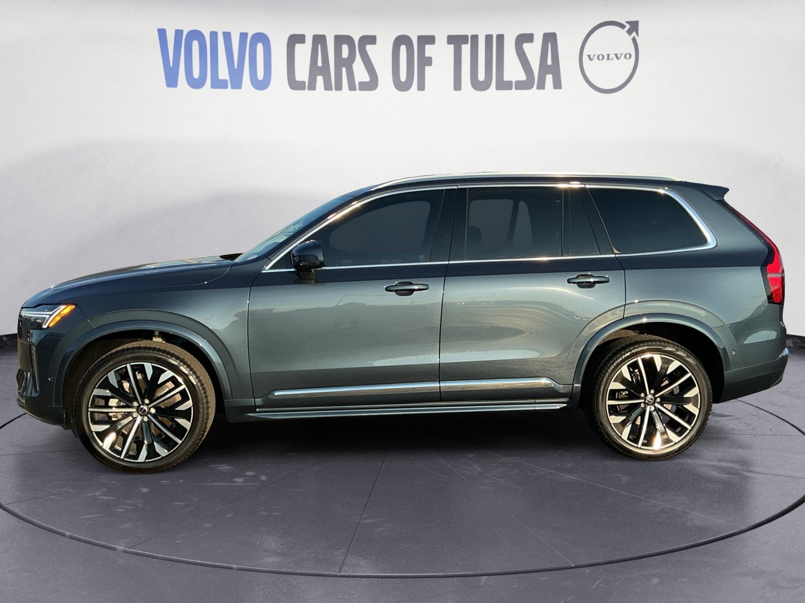 2026 Volvo XC90 B6 Plus 7-Seater
