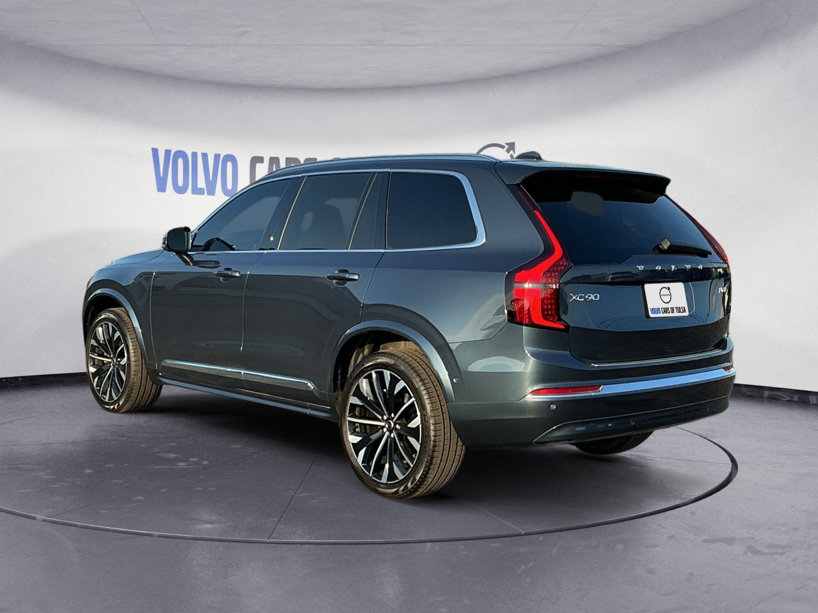 2026 Volvo XC90 B6 Plus 7-Seater