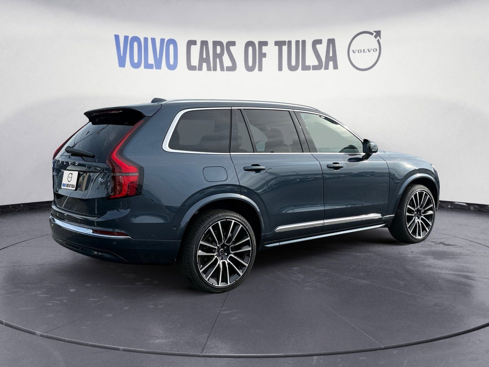 2026 Volvo XC90 B6 Plus 7-Seater