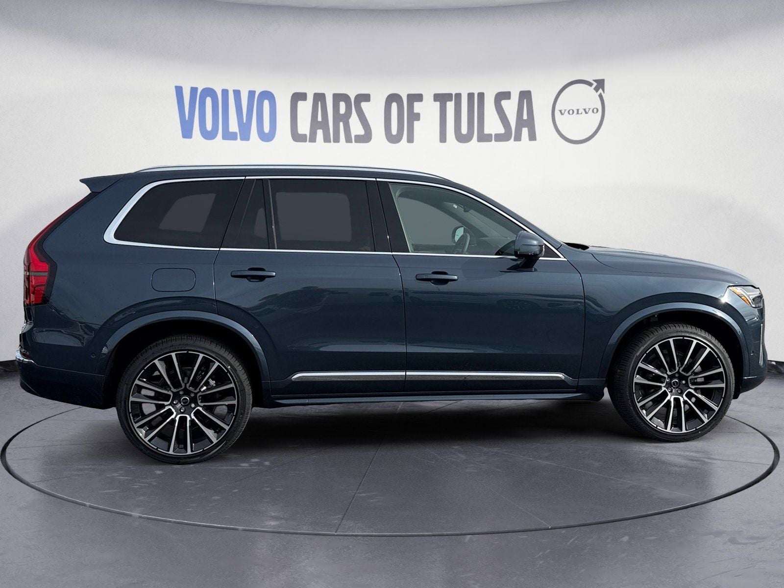 2026 Volvo XC90 B6 Plus 7-Seater