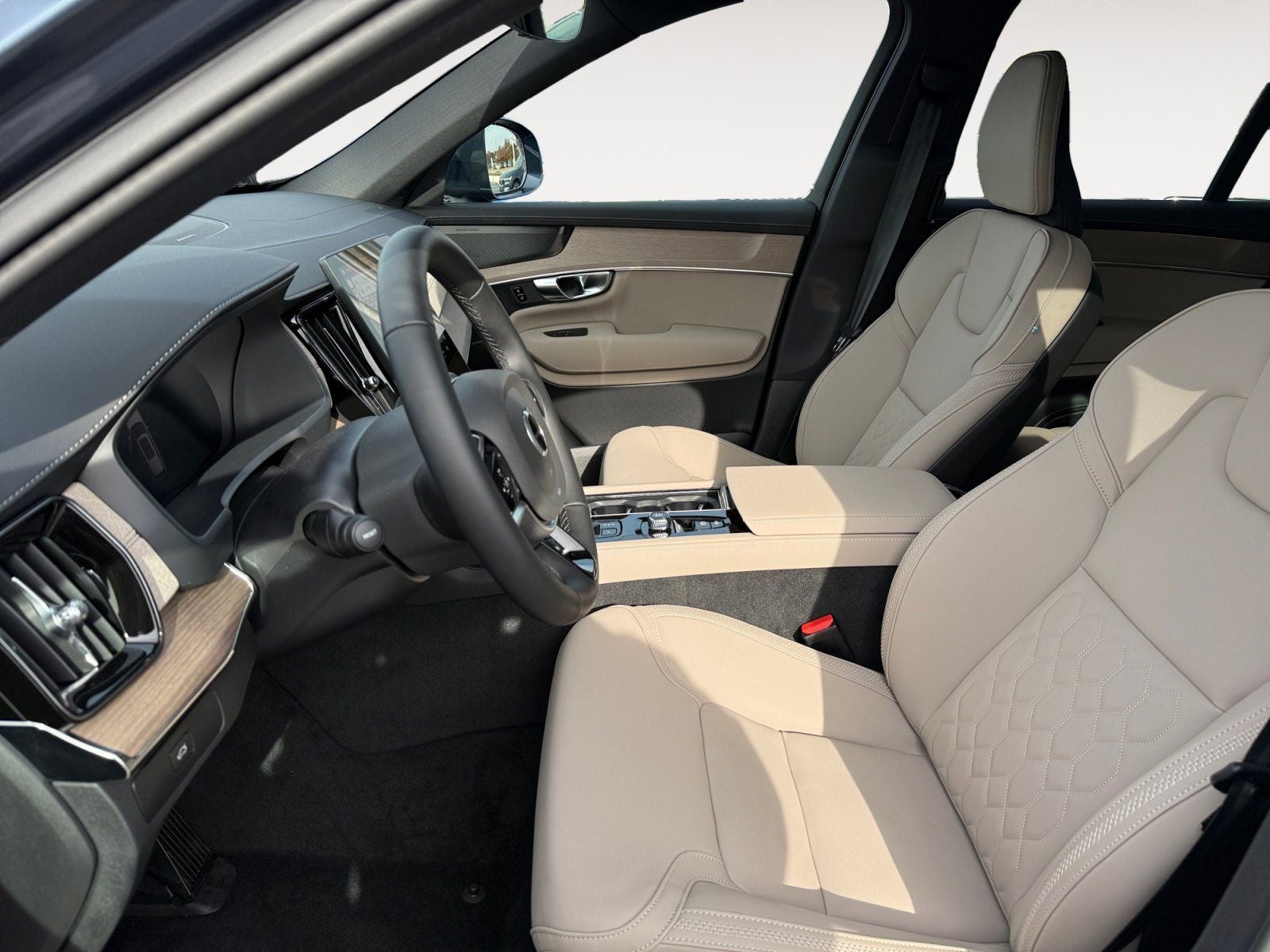 2026 Volvo XC90 B6 Plus 7-Seater