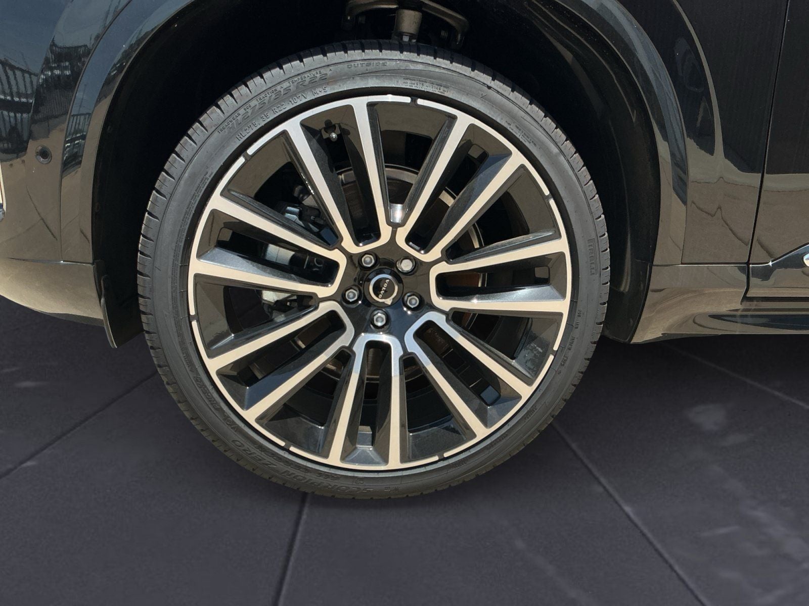 2026 Volvo XC90 B6 Plus 7-Seater