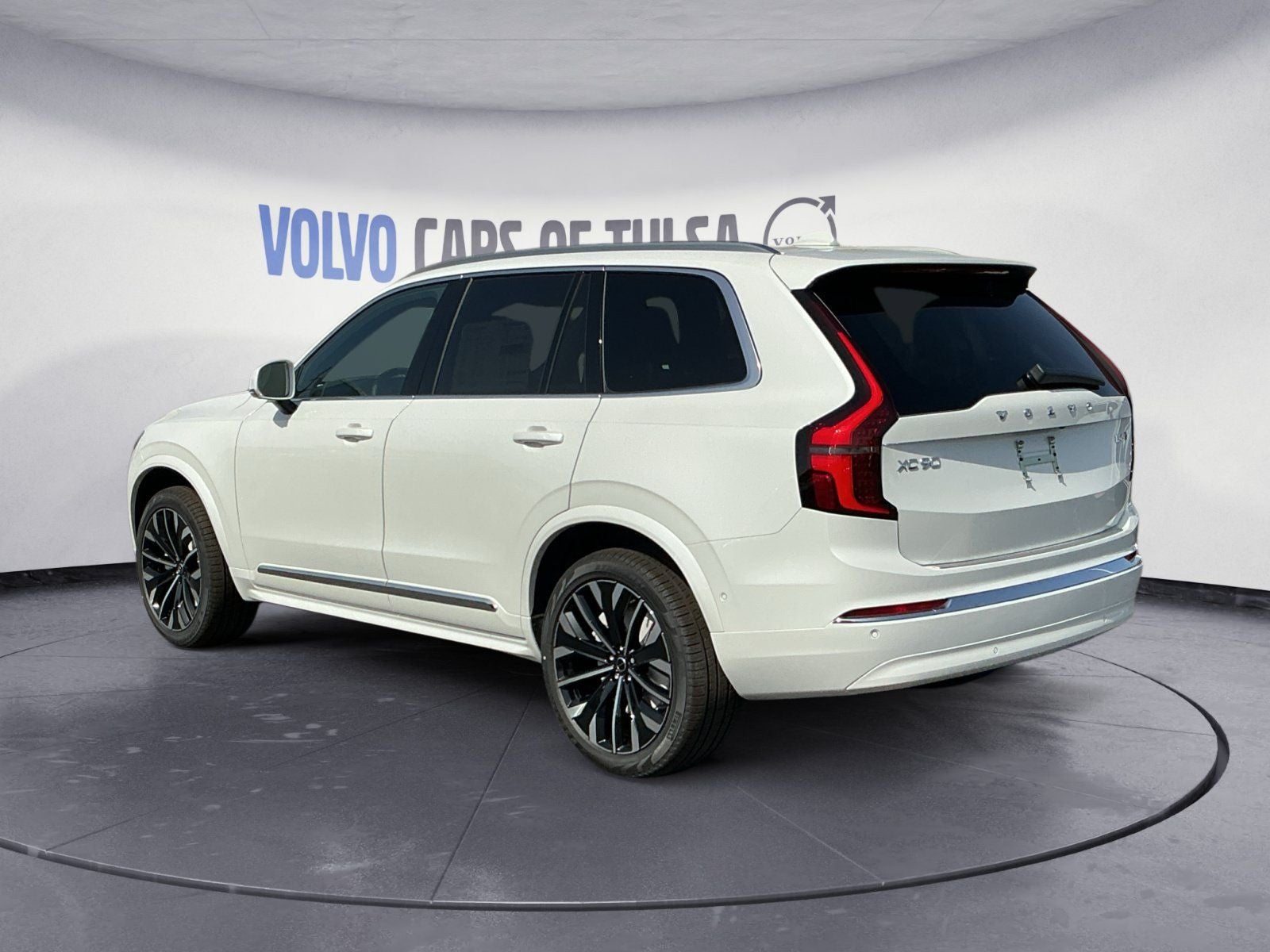 2026 Volvo XC90 B6 Plus 7-Seater
