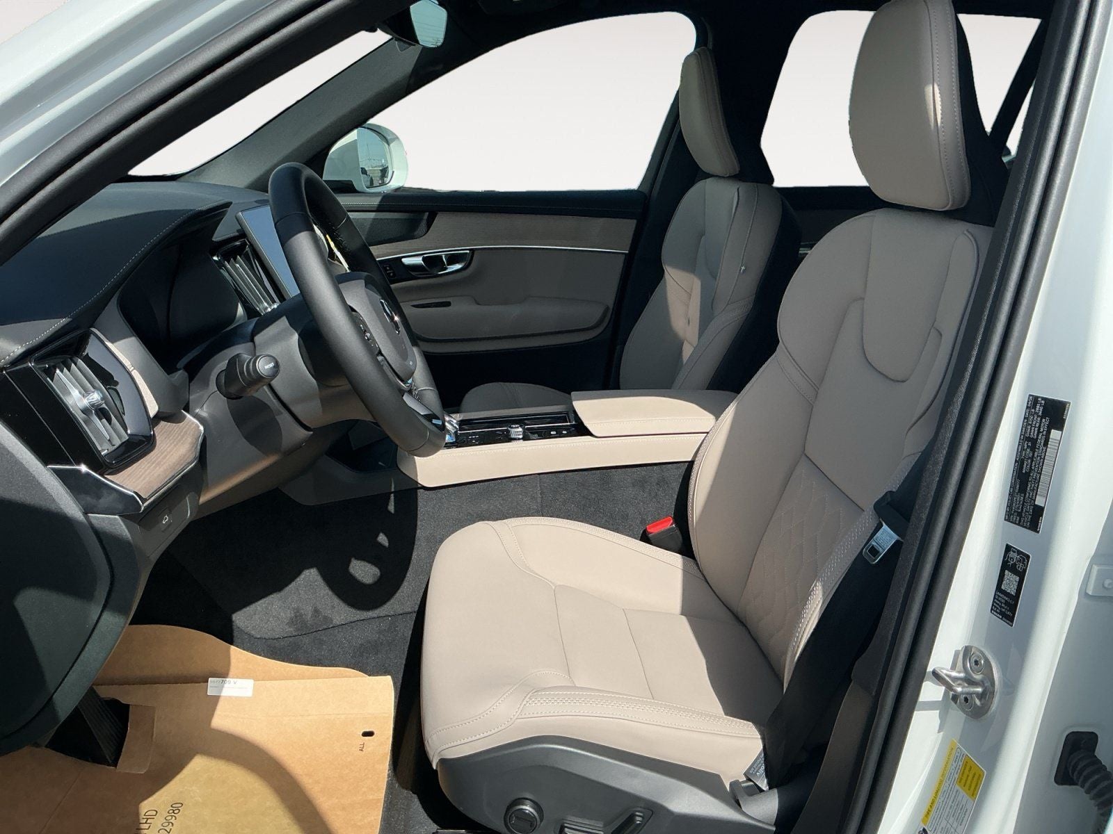 2026 Volvo XC90 B6 Plus 7-Seater