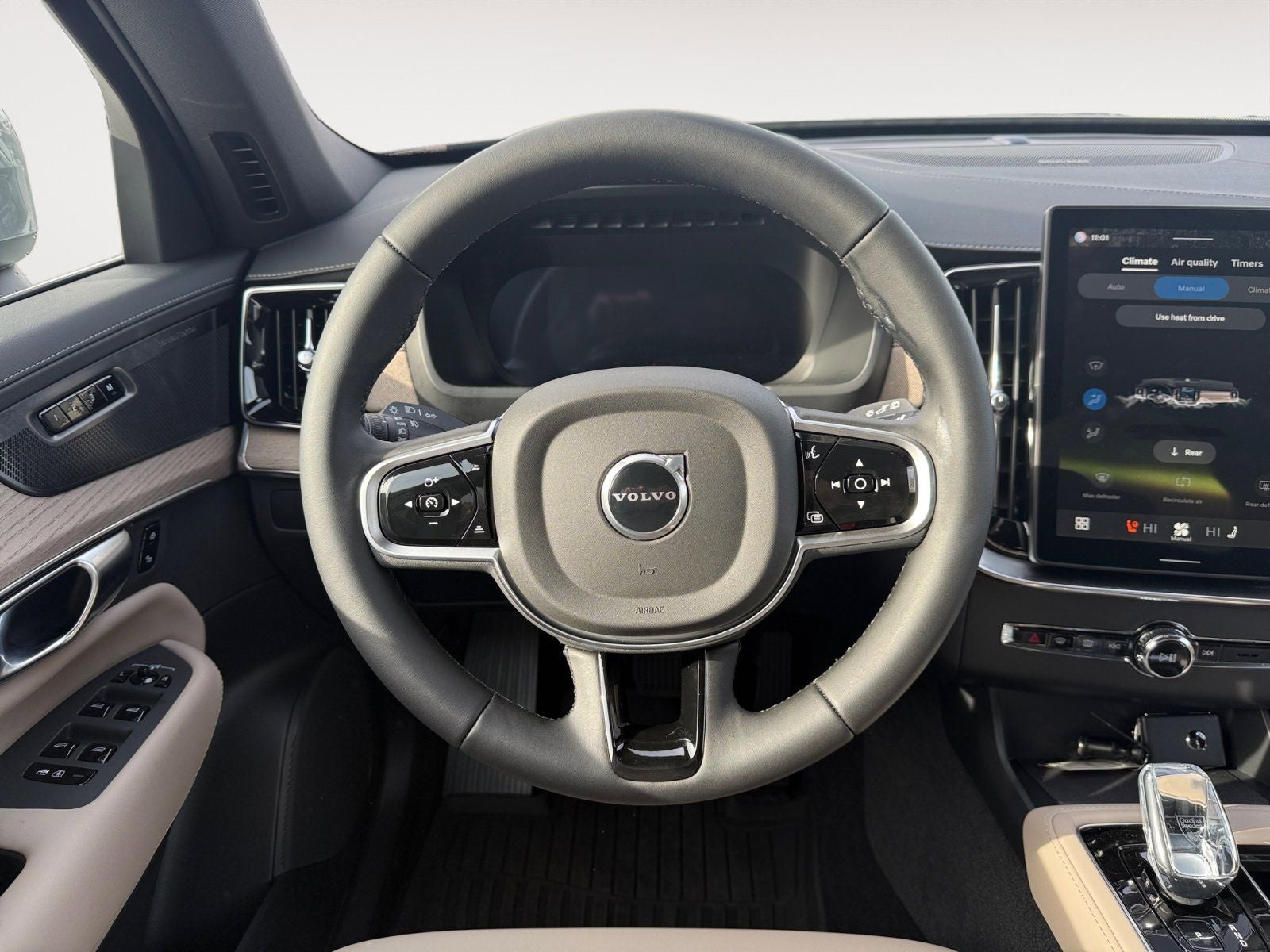 2026 Volvo XC90 B6 Plus 7-Seater