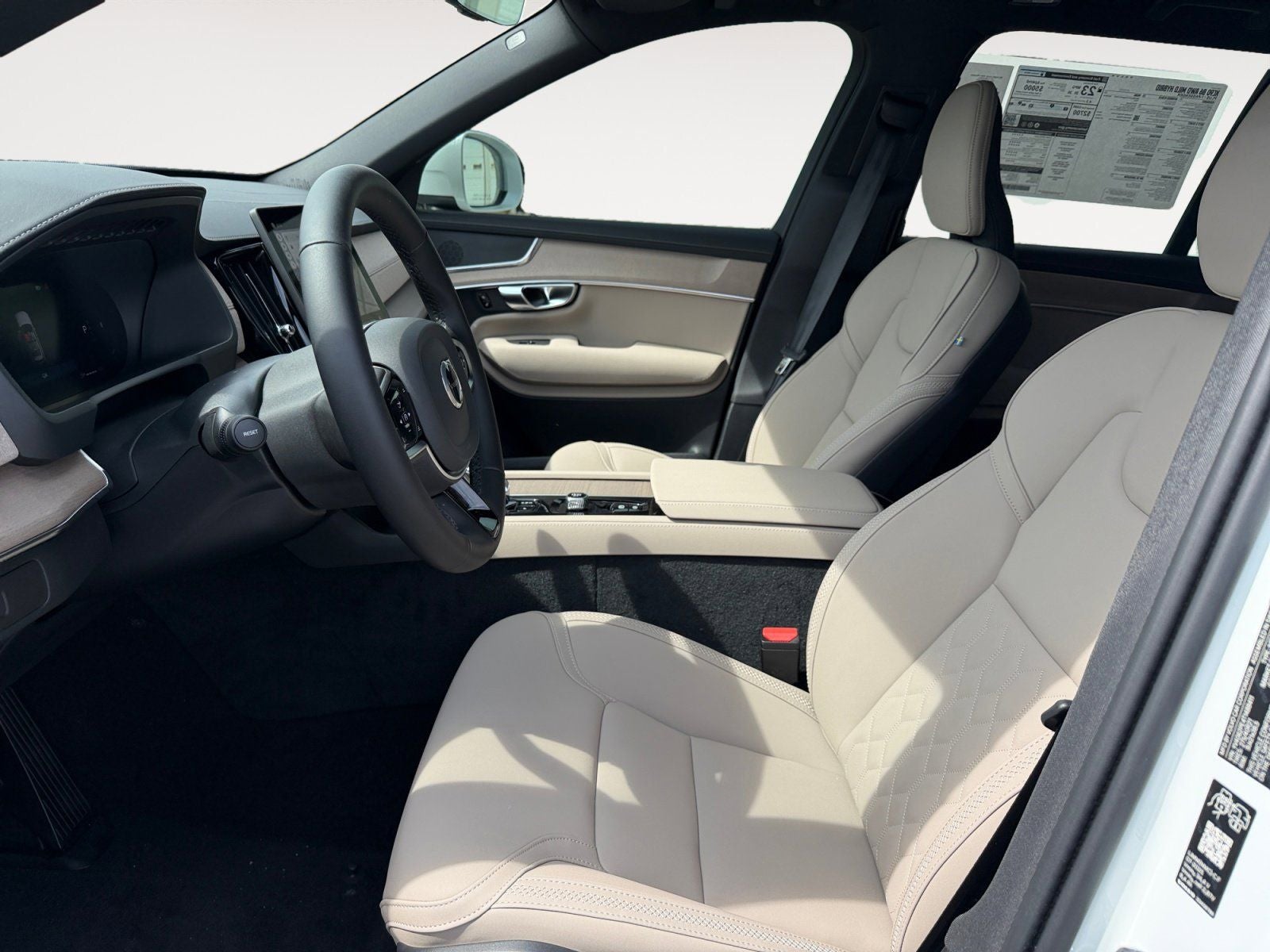 2026 Volvo XC90 B6 Plus 7-Seater