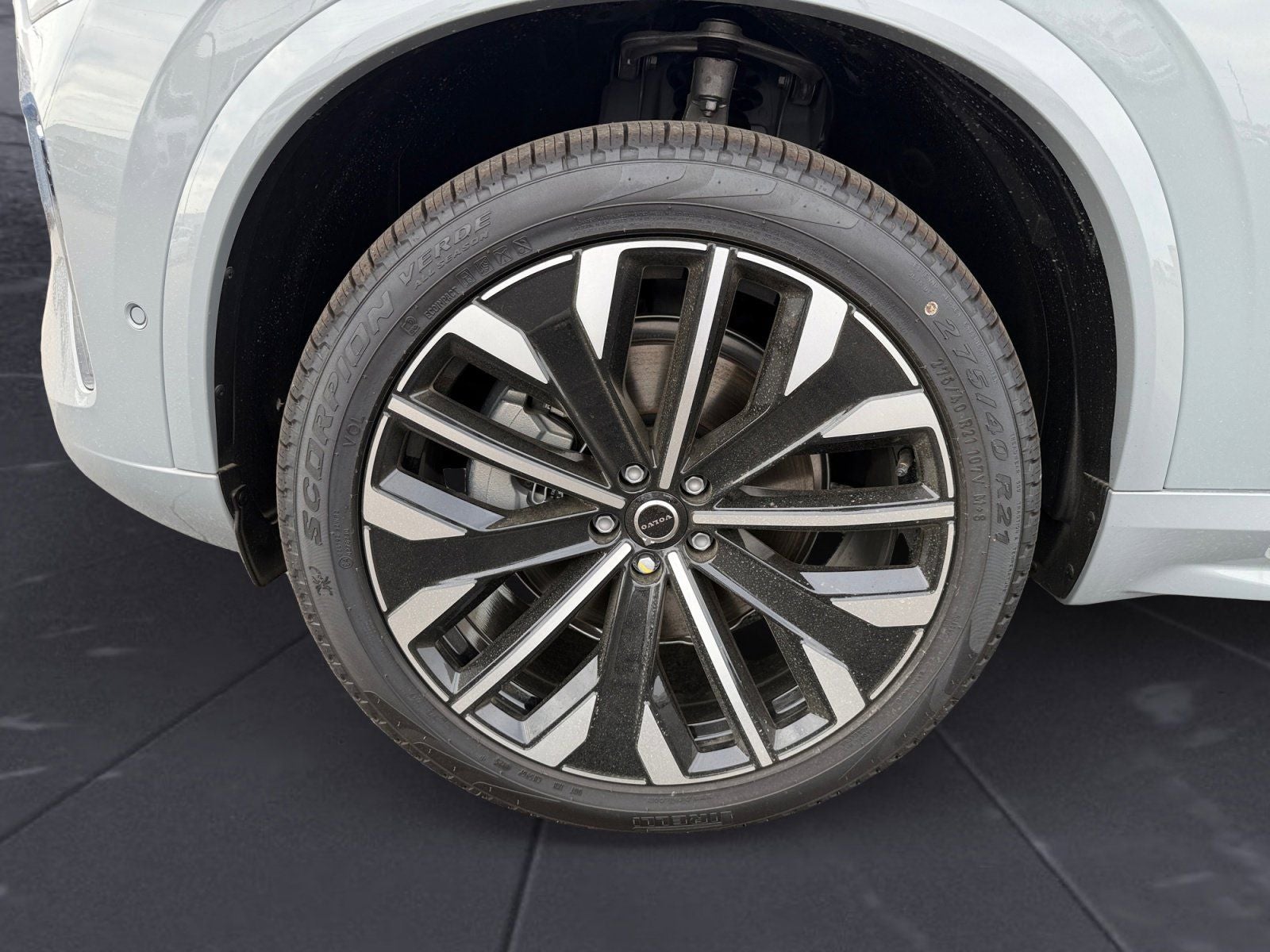 2026 Volvo XC90 B6 Plus 7-Seater