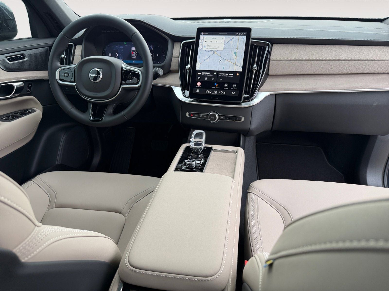 2026 Volvo XC90 B6 Plus 7-Seater