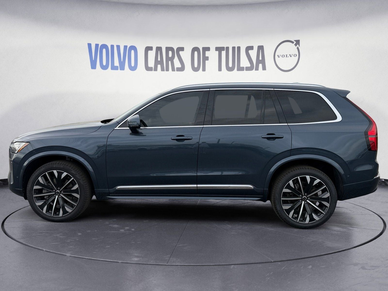 2026 Volvo XC90 B6 Plus 7-Seater