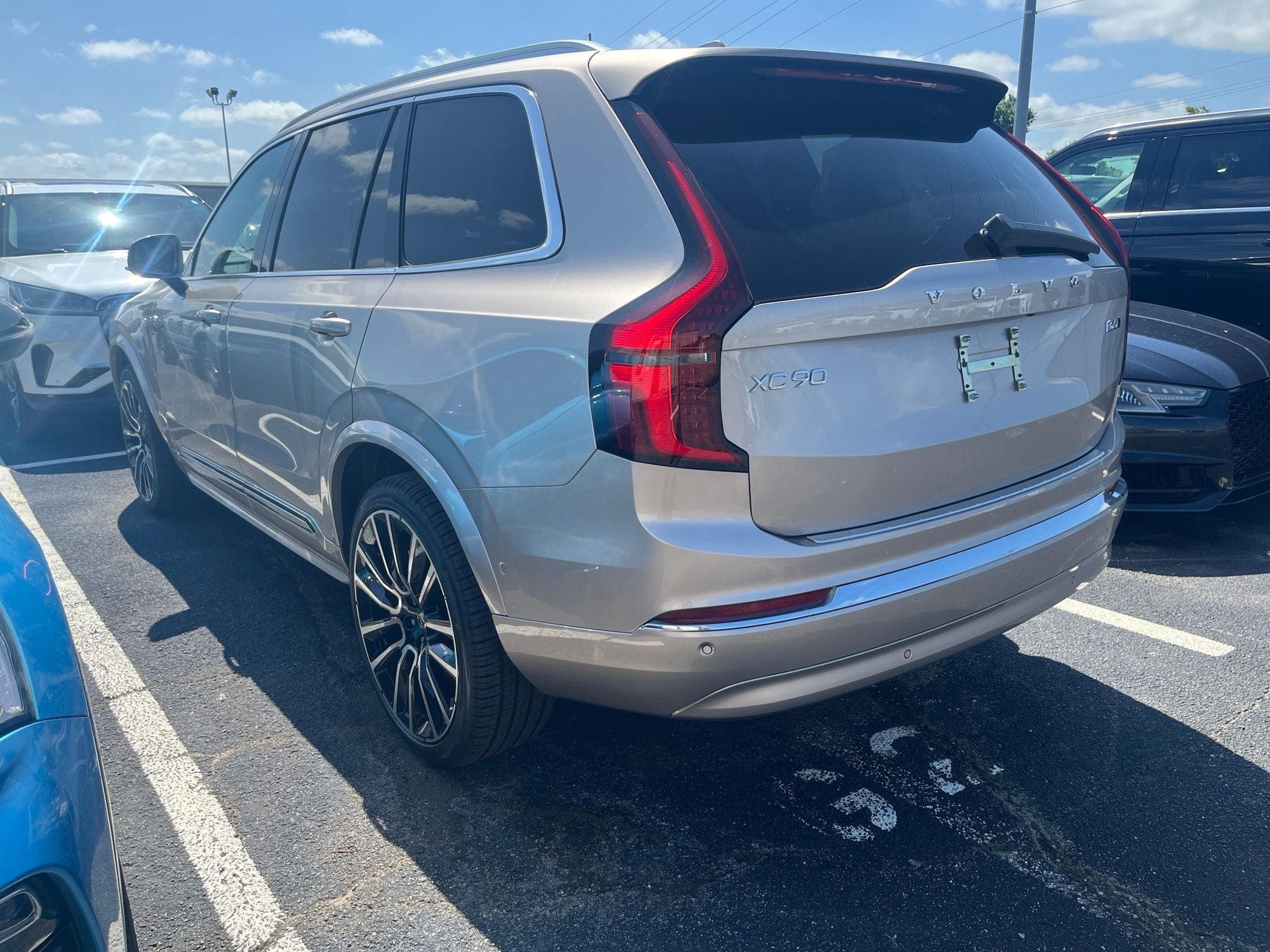 2026 Volvo XC90 B6 Plus 7-Seater