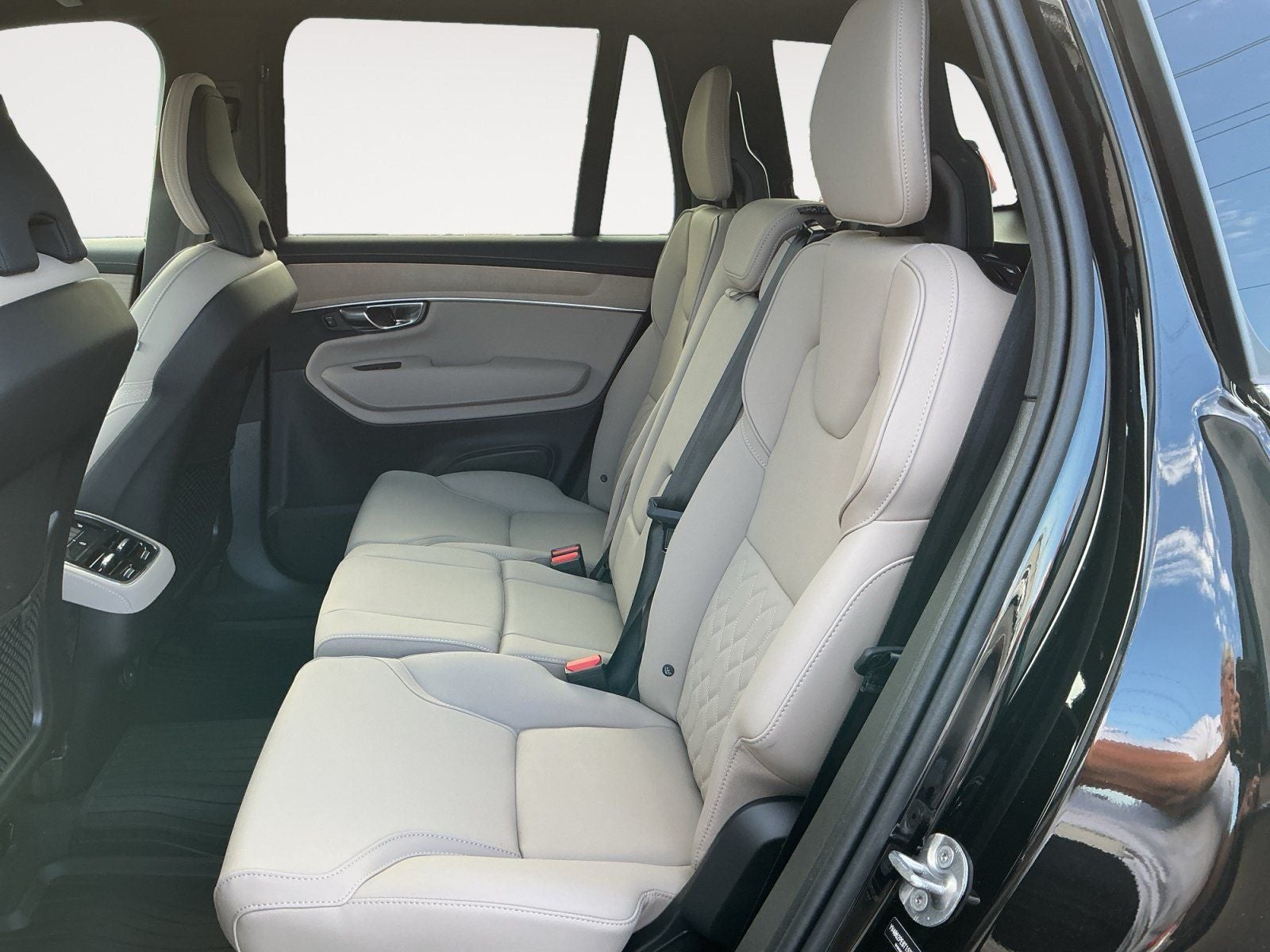 2026 Volvo XC90 B6 Plus 7-Seater
