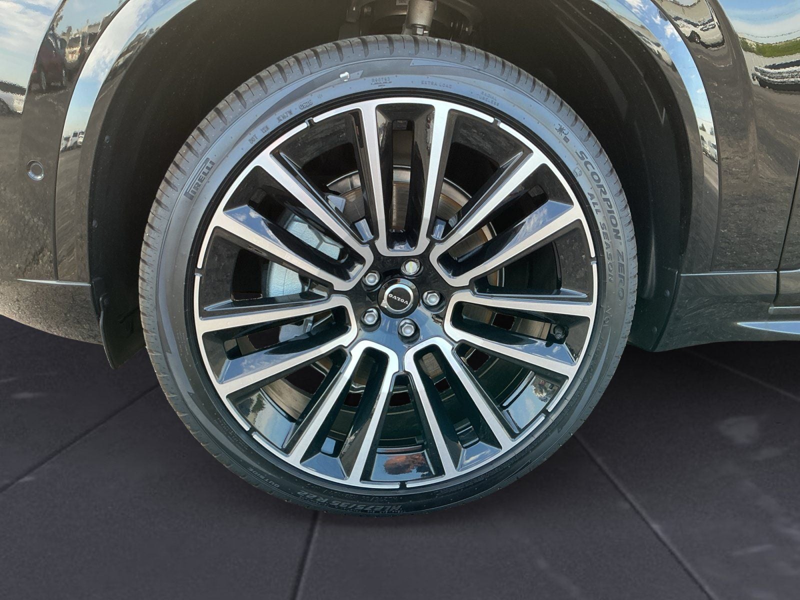 2026 Volvo XC90 B6 Plus 7-Seater