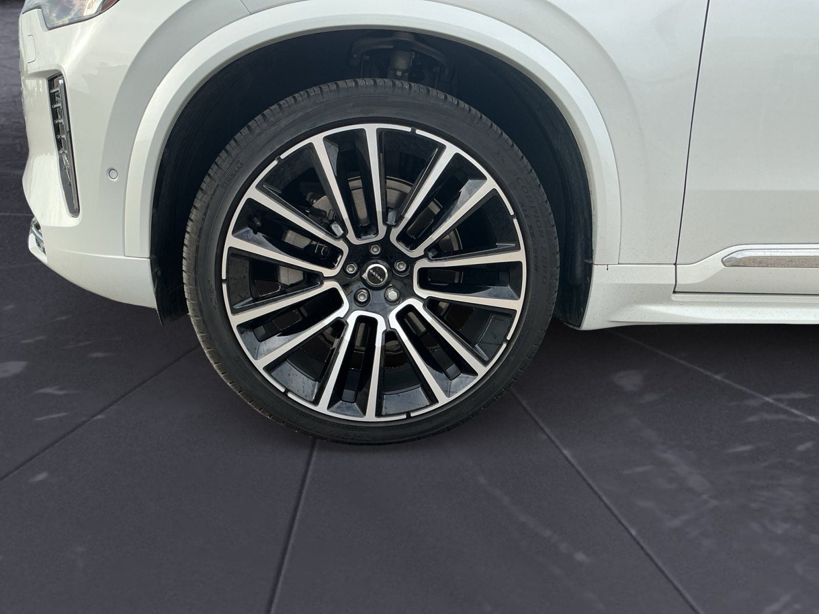 2026 Volvo XC90 B6 Plus 7-Seater