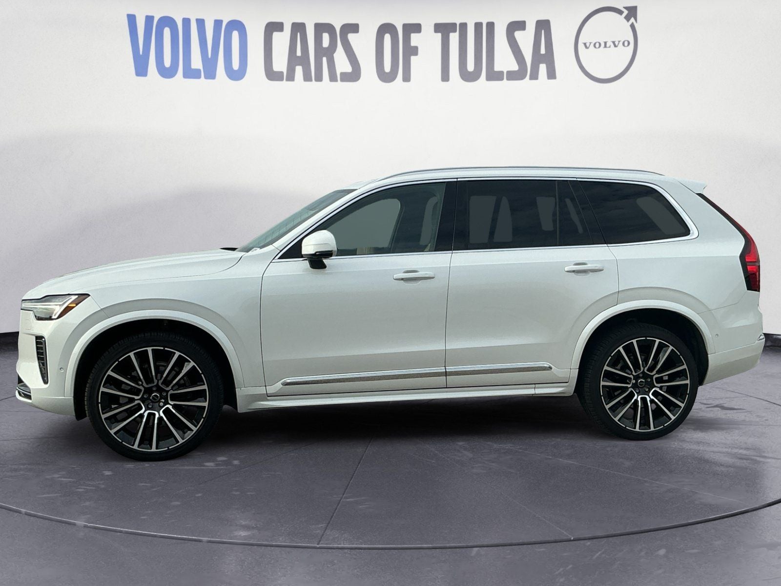 2026 Volvo XC90 B6 Plus 7-Seater