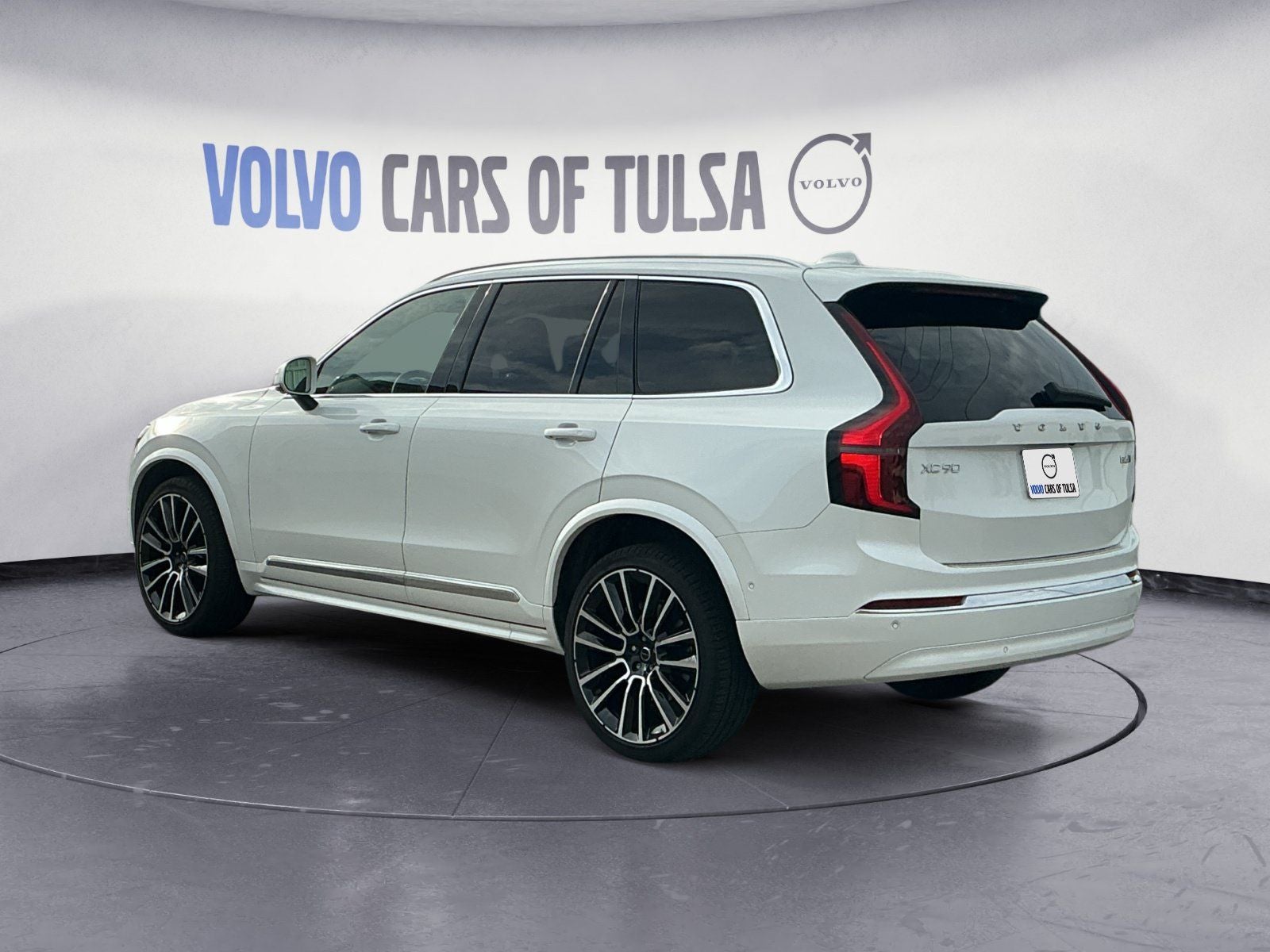 2026 Volvo XC90 B6 Plus 7-Seater