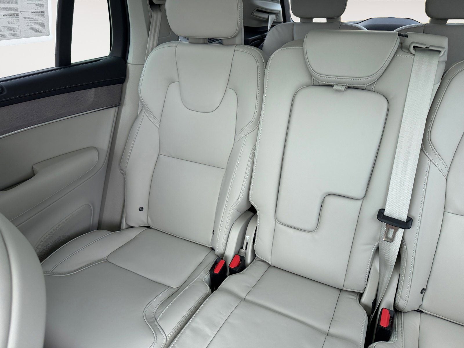 2026 Volvo XC90 B6 Ultra