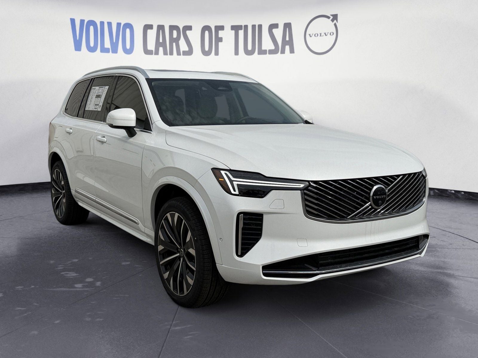 2026 Volvo XC90 B6 Ultra