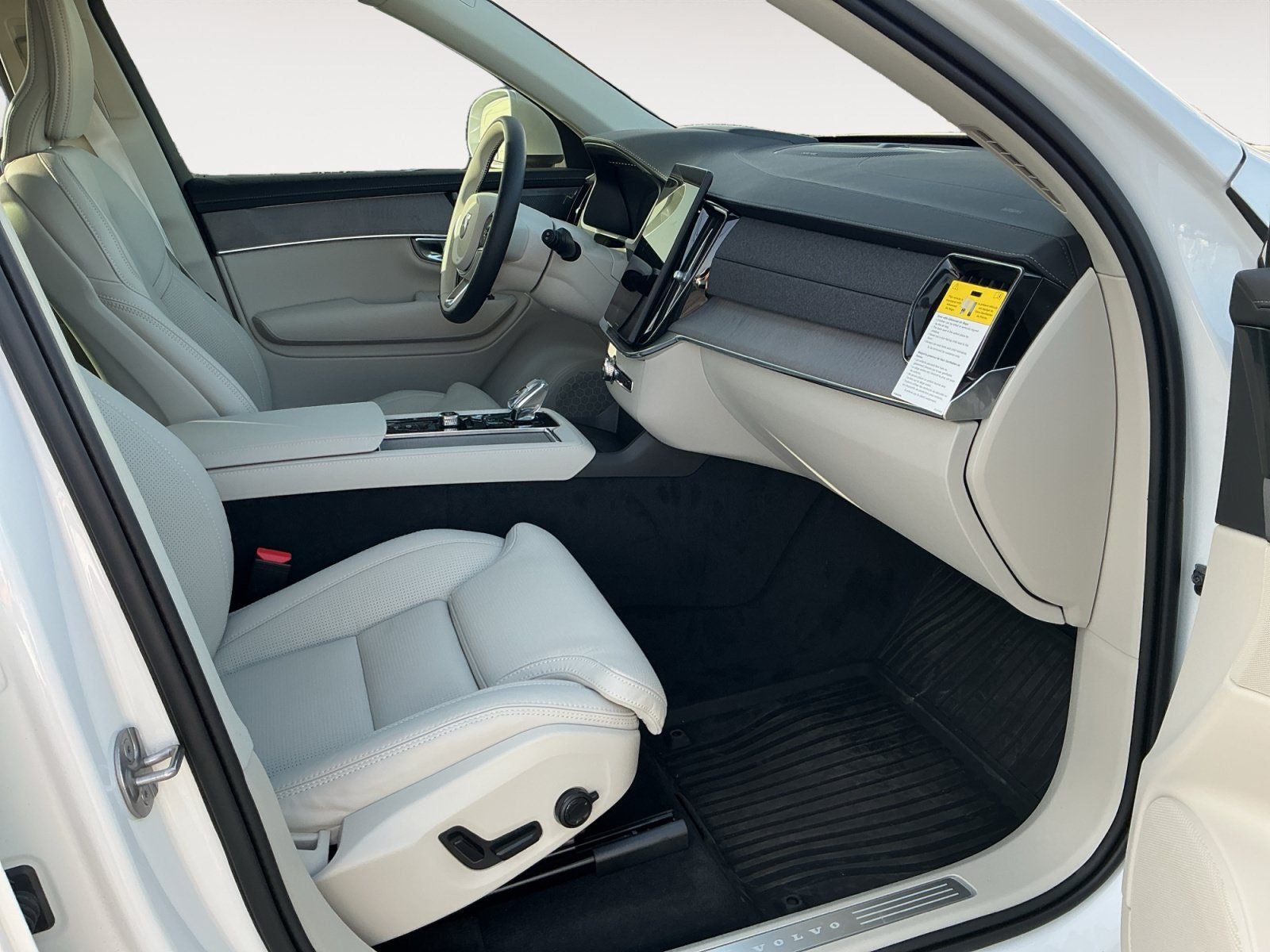 2026 Volvo XC90 B6 Ultra