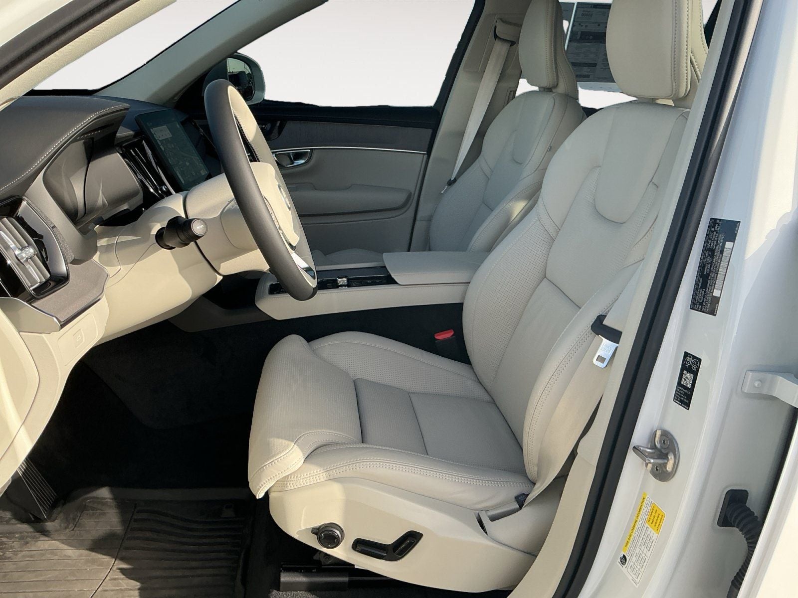 2026 Volvo XC90 B6 Ultra